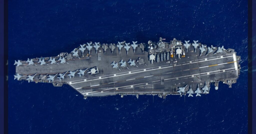 Авианосная ударная группа ВМС США во главе с атомным авианосцем USS Abraham Lincoln прибыла на Ближний Восток и находится вблизи Ирана, — израильский 13-й канал.