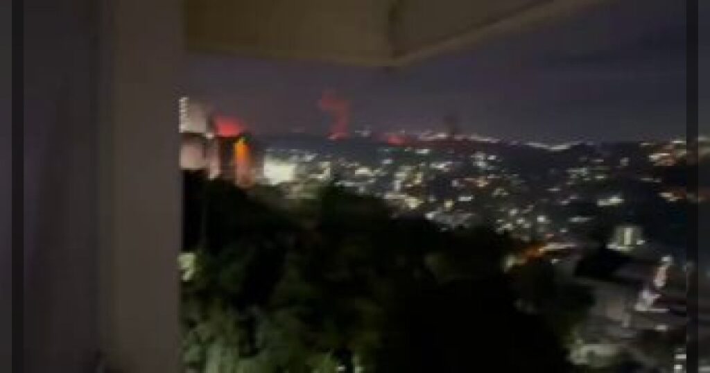 В столице Венесуэлы Каракасе 6 прилетов: сообщается о ударе США, —сообщают СМИ.