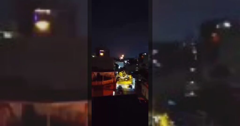 Морская пехота ВМС США, по сообщениям, заходит в Каракас.