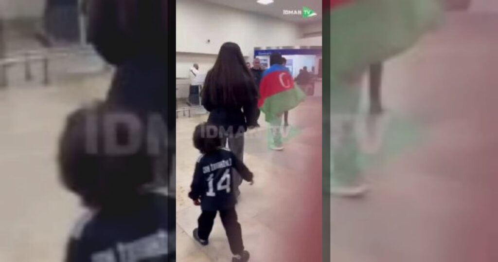 Команда «Карабах» отправилась в Англию на матч с «Ливерпулем».