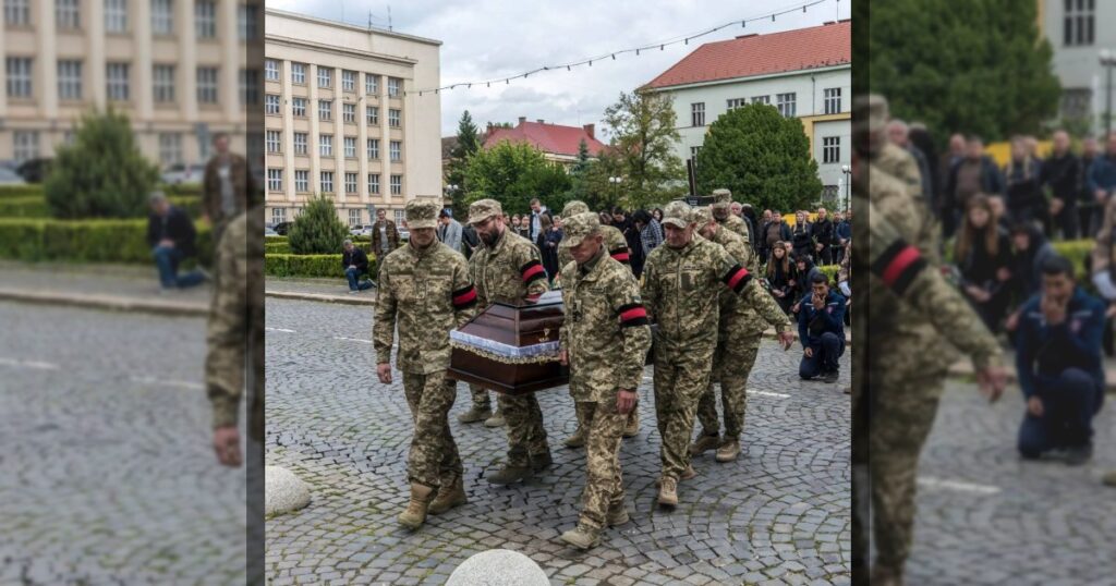 Число погибших, раненых или пропавших без вести военнослужащих российской и украинской сторон в ходе почти четырехлетней войны приближается к 2 миллионам.