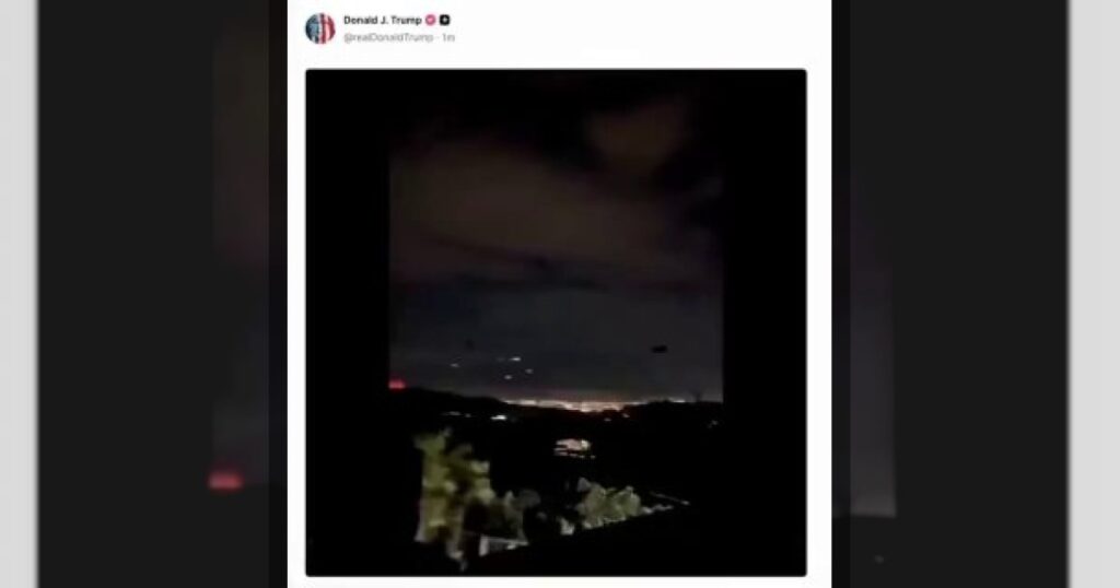 Трамп опубликовал в Truth Social видео под песню «Fortunate Son», смонтированное с кадрами ударов по Венесуэле.