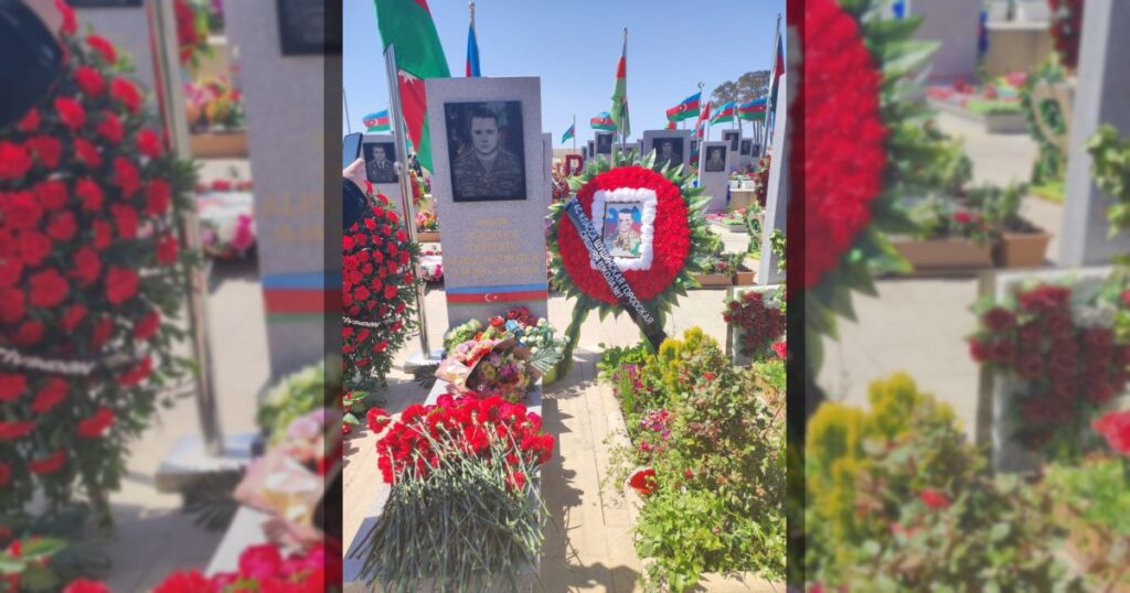 Солнцев Дмитрий Александрович родился 15 апреля 1995 года в городе Баку. Дмитрий был русским по национальности. В детстве потерял и мать, и отца. У него осталась только сестра. В 2001-2012 годах учился в средней школе №240 Насиминского района. В 2012-2016 годах окончил Азербайджанский государственный университет нефти и промышленности.