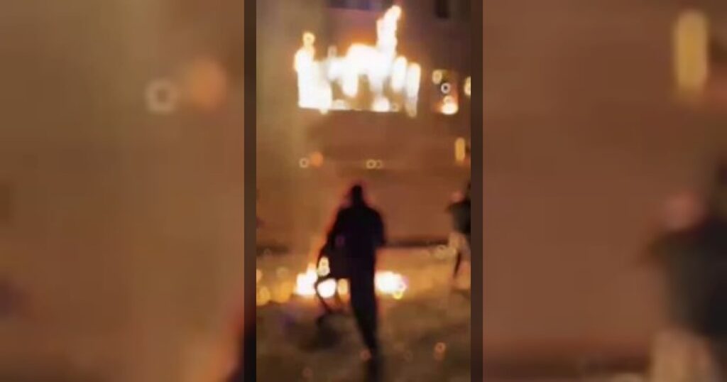 Госдеп США призвал иранцев не прекращать протесты