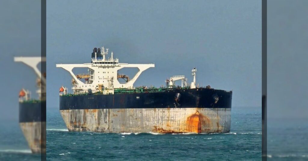 США уже несколько дней преследуют российский танкер Маринера в Северной Атлантике.