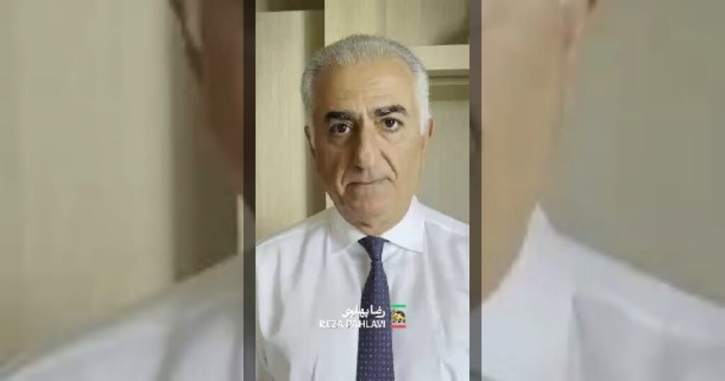 Сын свергнутого последнего шаха Ирана Реза Пехлеви призвал иранцев по всей стране начать протесты 8 и 9 января ровно в 20:00.