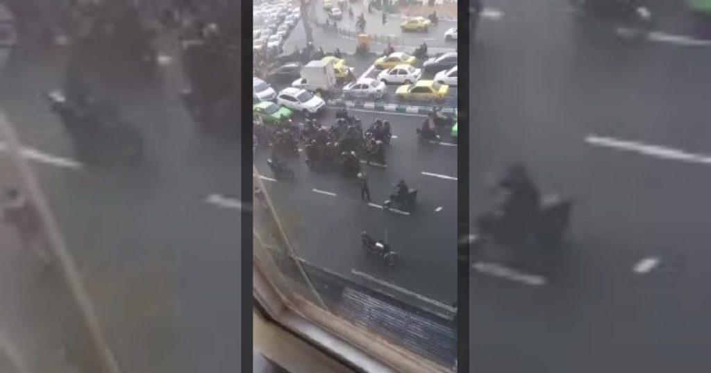 Трамп сделал репост о взрывах, произошедших в Тегеране.