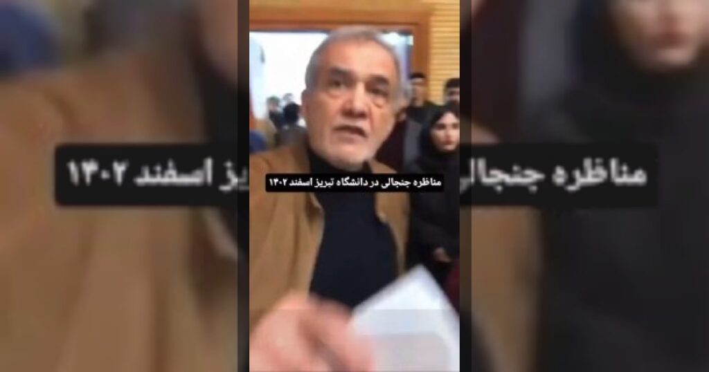 Президент Ирана продолжил выступление на азербайджанском языке вопреки давлению духовенства