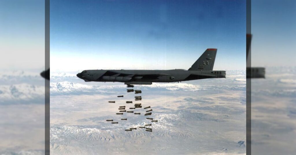 В США зафиксирован взлет стратегических брмбардировщиков В-52Н