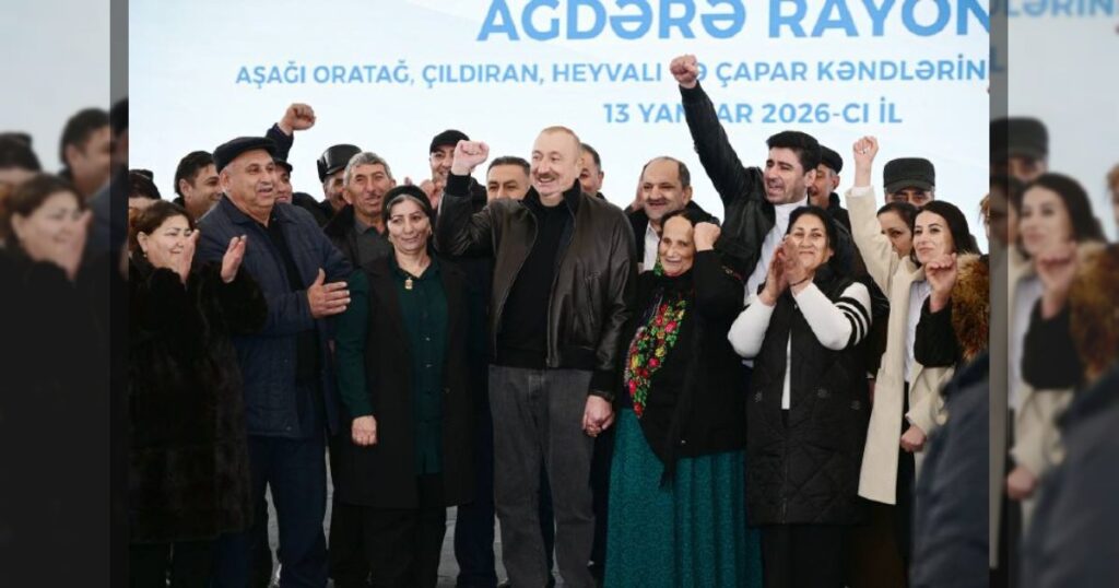 Президент Ильхам Алиев на встрече с жителями сел Ашагы Оратаг, Чылдыран, Хейвалы и Чапар Агдеринского района.