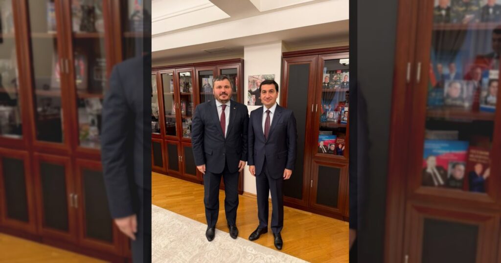 Гаджиев и Гусев обсудили укрепление партнёрства Баку–Киев