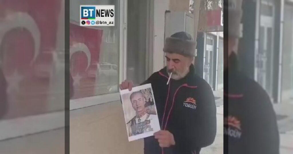 Проживающий в Ыгдыре азербайджанец присоединился к акции протеста, в ходе которой была сожжена фотография Пехлеви, выразив протест против монархического прошлого и его репрессивного наследия.