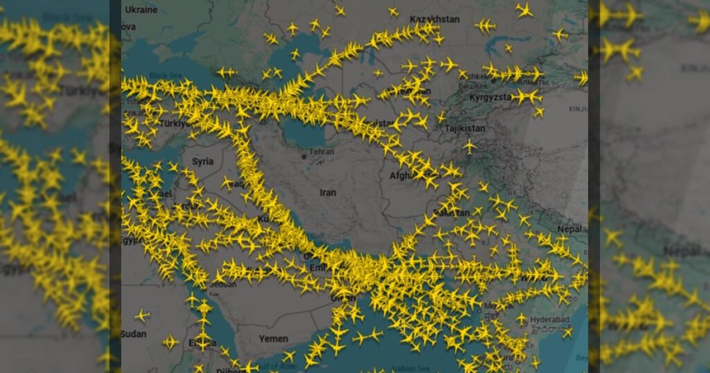 Воздушное пространство Ирана полностью опустело.