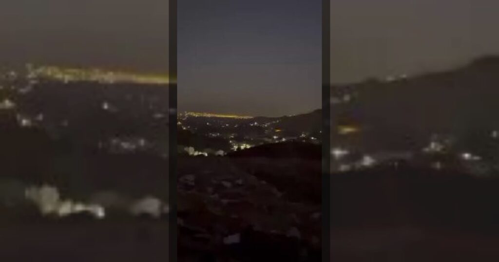 Израильские ВВС бомбят Ливан.