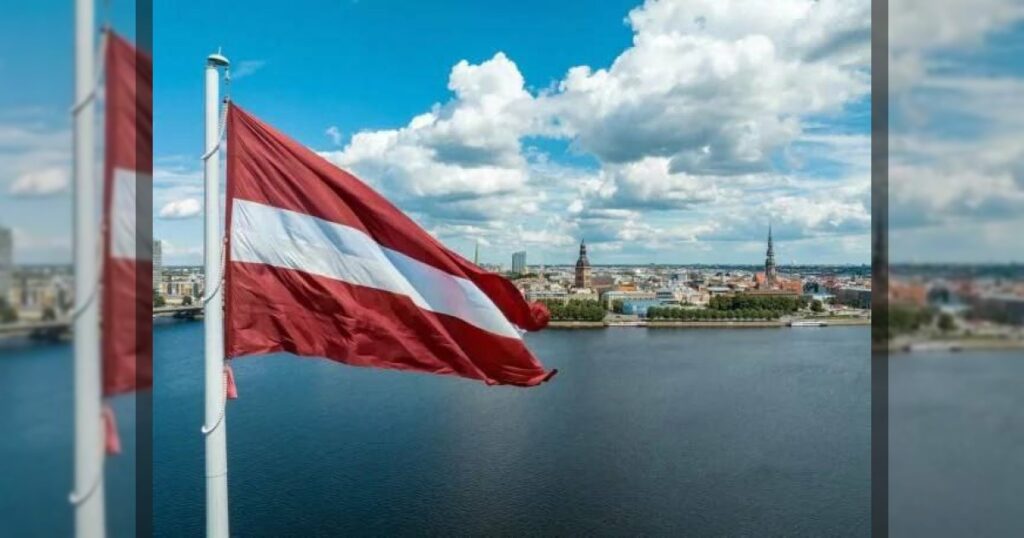 В Латвии с сегодняшнего дня отменяют русскоязычные СМИ и уроки русского языка в школах, — латвийские СМИ.