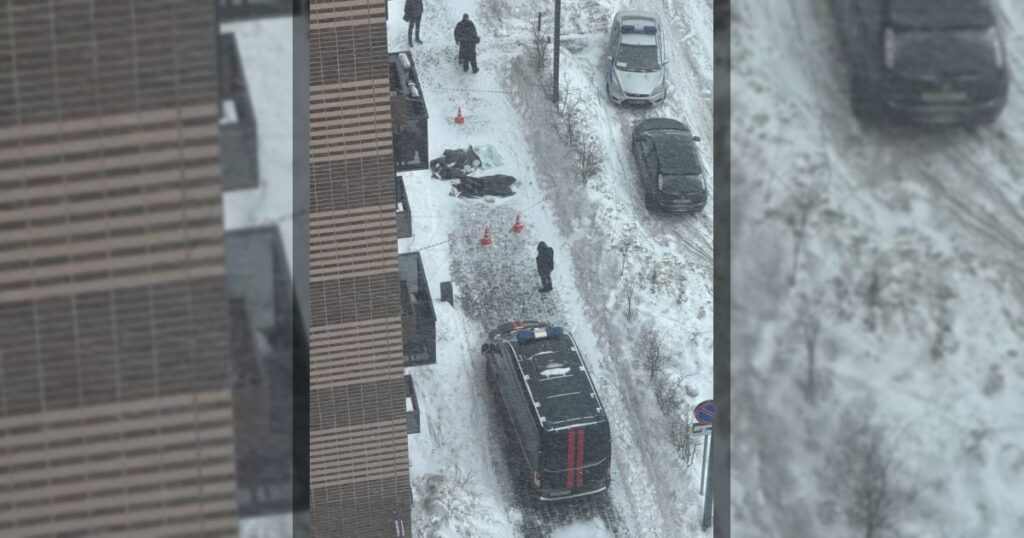 Под окнами дома в Москве обнаружены тела супругов — азербайджанцев
