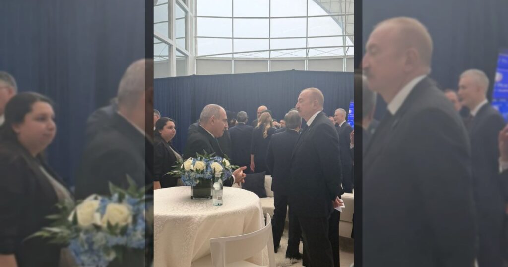 Алиев поговорил с Пашиняном в Вашингтоне