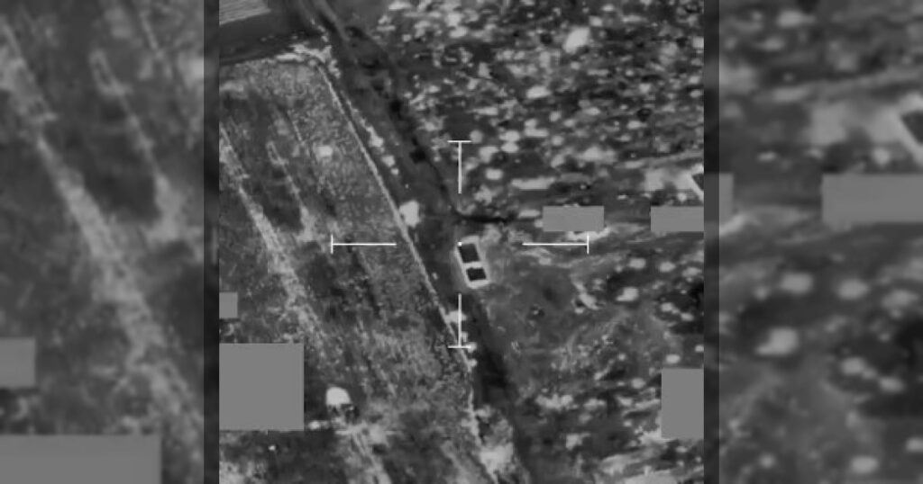 Пакистан нанёс авиаудары по военным объектам талибов в Кабуле, а также в провинциях Кандагар и Пактия. По данным пакистанских СМИ, погибли 72 афганских военных, ещё 120 ранены. Афганская сторона заявляет о гибели 55 пакистанских солдат в ходе операции на границе.