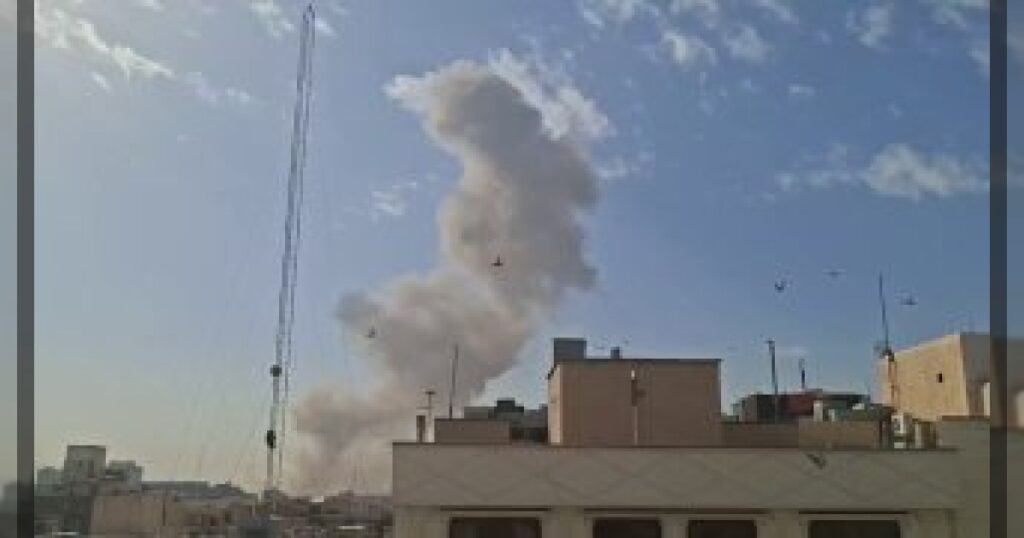 Иран закрывает все своё воздушное пространство.