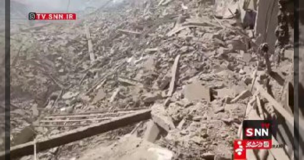 В центре Тегерана были атакованы несколько жилых зданий, сообщает SNN.