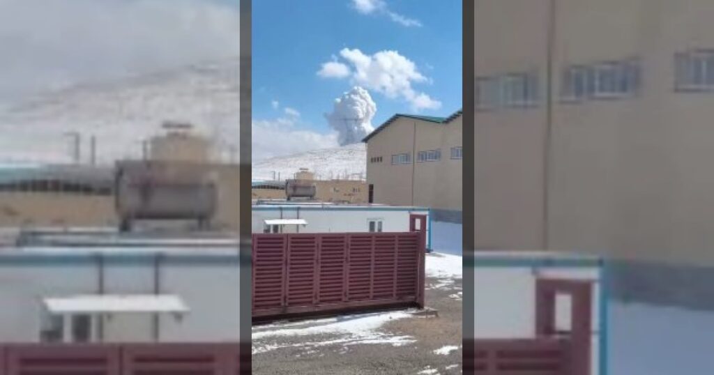 Израильские СМИ сообщают, что целями атаки стали ракетные базы в Тебризе, расположенные под горным массивом.