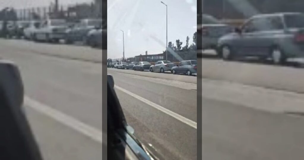 Жители начали массово стоять в очередях за бензином, чтобы покинуть Тегеран.