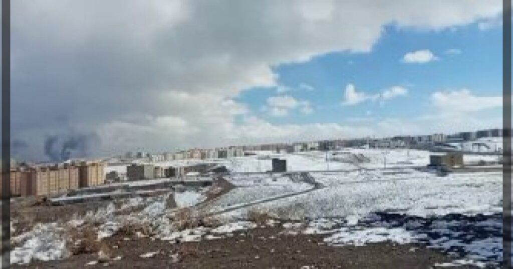 Подготовленная к запуску иранская баллистическая ракета была поражена.