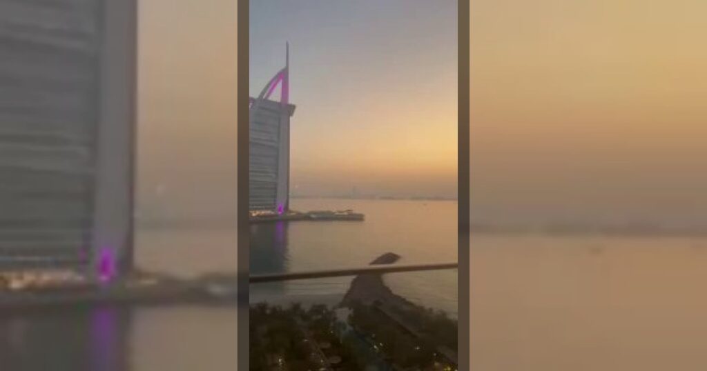 Взрыв в Дубае, в районе Пальм-Джумейра