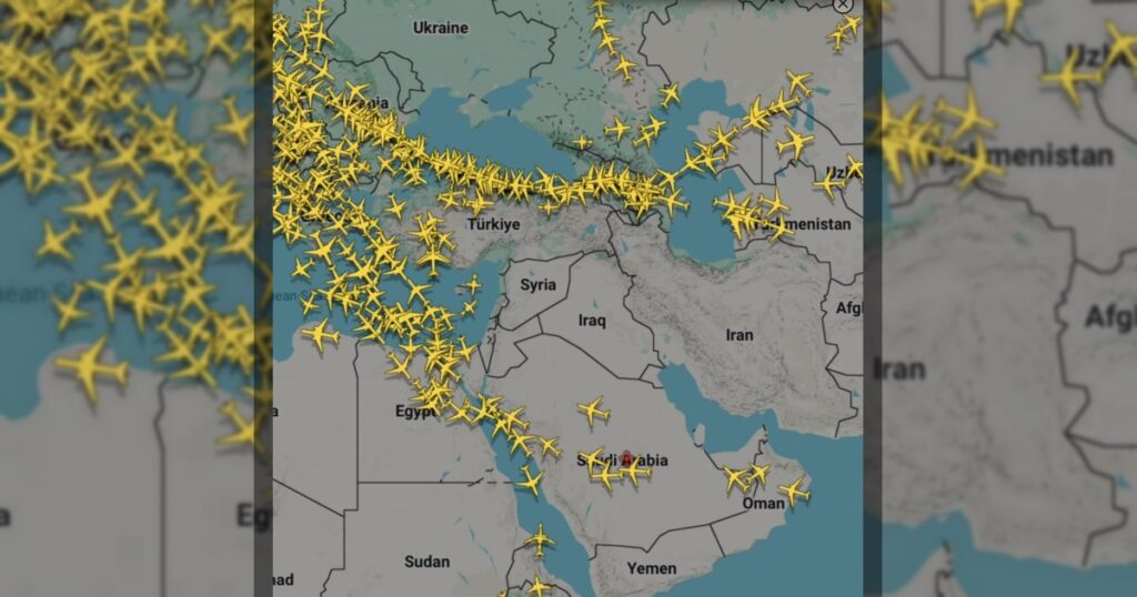 С Ираном в состоянии войны и закрытием воздушного пространства в регионе мировые авиарейсы перенаправляются через Азербайджан.