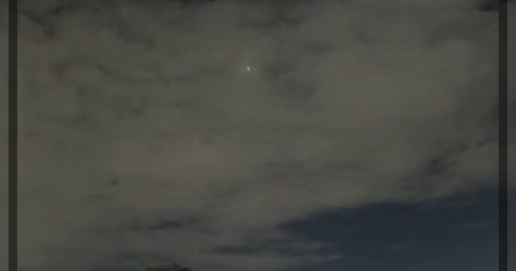 Небо Израиля в данный момент. Работа ПРО