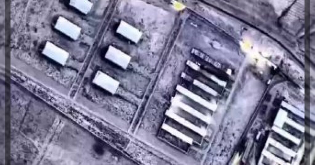 Армия Израиля опубликовала кадры ударов по системам ПВО Ирана.