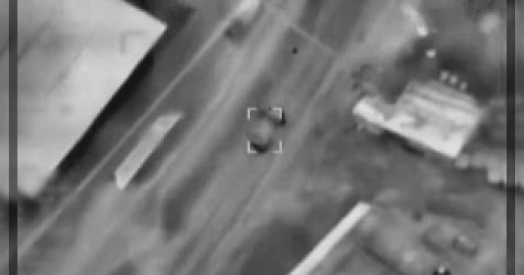 Армия Израиля начала новую волну авиаударов по Ливану. По информации пресс-службы армии, атакованы склады оружия и другие военные объекты Хизбаллы в нескольких районах страны.