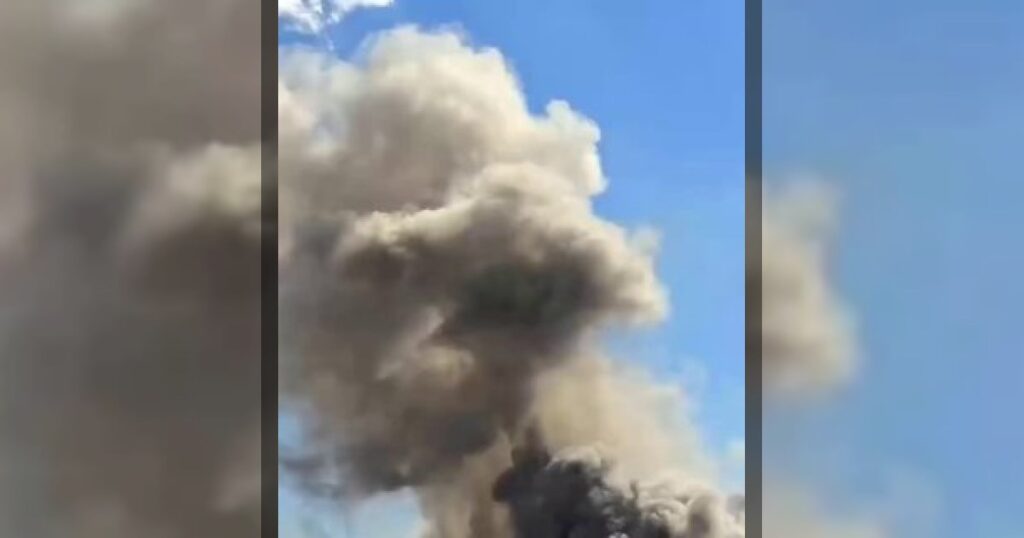 На кадрах американские крылатые ракеты «Томогавк» уничтожают базу береговой охраны Ирана.