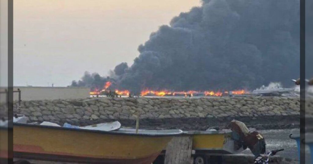 Топливные резервуары в оманском порту Дукм атакованы БПЛА, сообщило Оманское информационное агентство