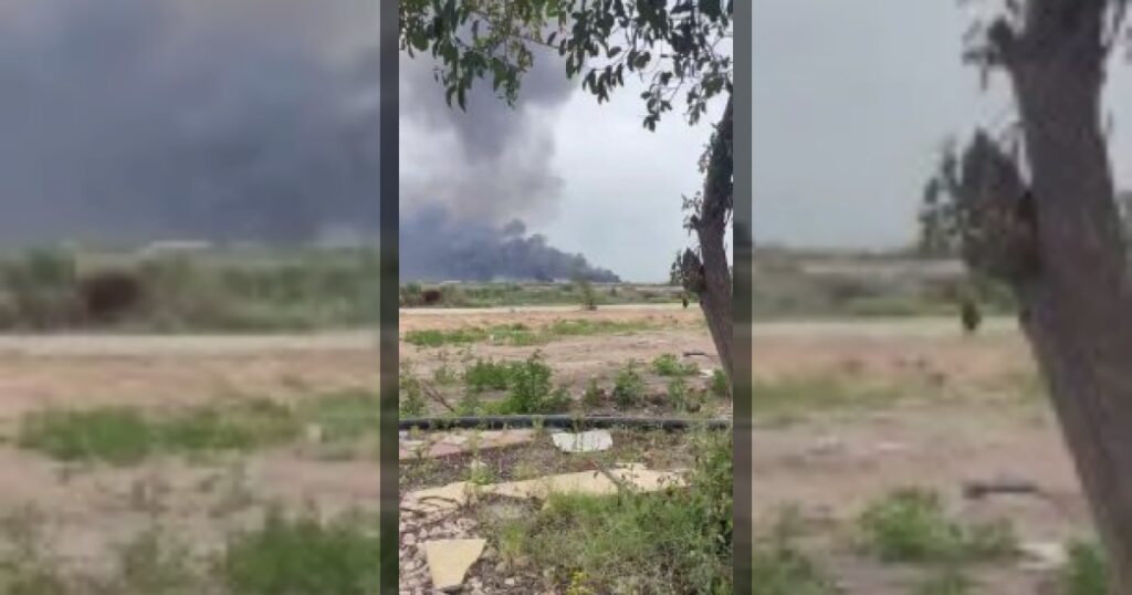 Горит авиабаза в Бушере.