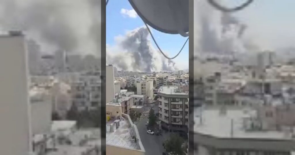 Государственное телевидение Ирана IRIB сообщает, что здания были заранее эвакуированы, пострадавших нет.