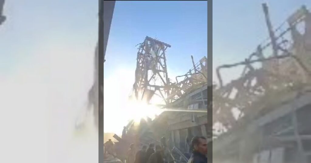 Государственное телевидение Ирана IRIB сообщает, что здания были заранее эвакуированы, пострадавших нет.