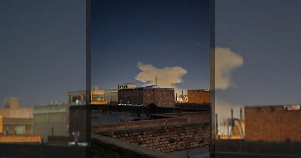 Источники BT News сообщают, что несколько минут назад штаб командования полиции Сулдуза в азербайджанской провинции Ирана был уничтожен.