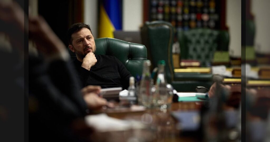 Зеленский поручил подготовить предложения по поддержке стран Ближнего Востока