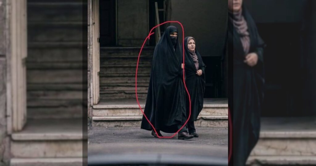 Руководители «Басидж» передвигаются по Тегерану в чадре