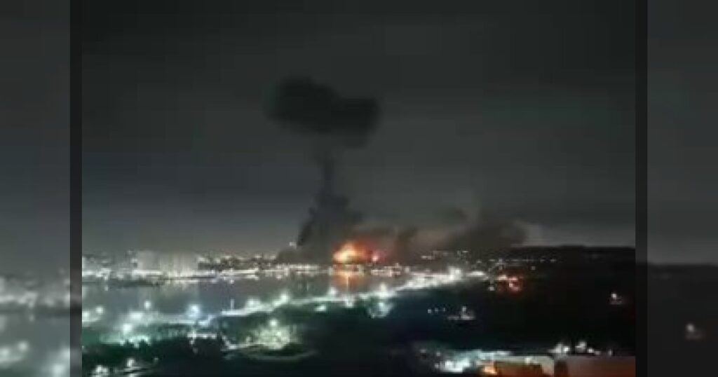 В эти минуты в Тегеране гремят взрывы