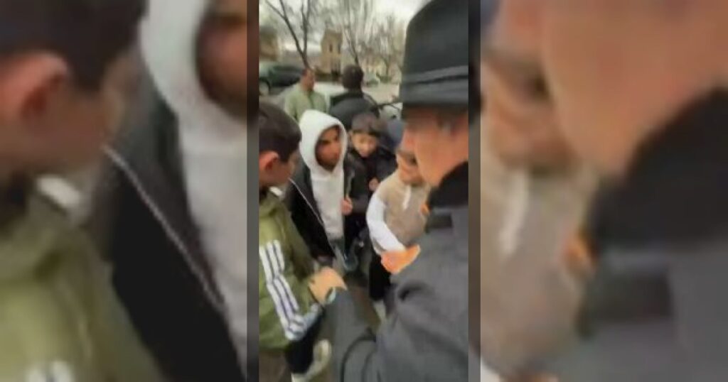 Премьер-министр продолжает избавлять население от мифа «от моря до моря».