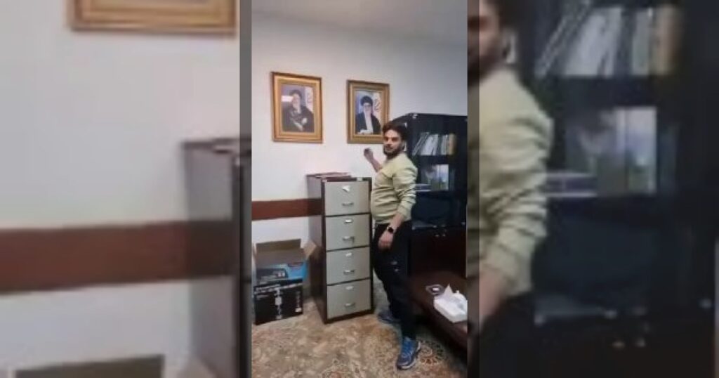 В Иране люди выбрасывают портреты аятоллы Хаменеи