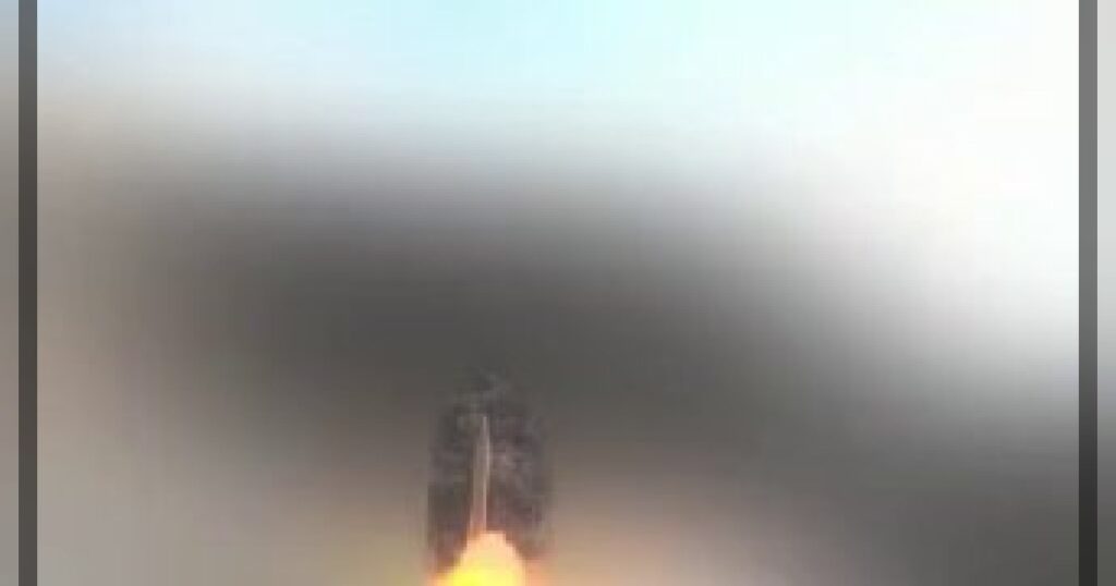 Пресс-служба Корпуса стражей исламской революции заявила, что в рамках 62-й волны операции «Обещание правды 4» были нанесены ракетные удары по базам США в регионе, а также по объектам, связанным с израильскими военными.