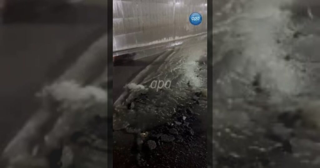 Под мостом Сабунчи движение автотранспорта полностью перекрыто.