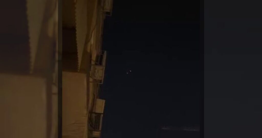 Иран атаковал Тель-Авив ракетами