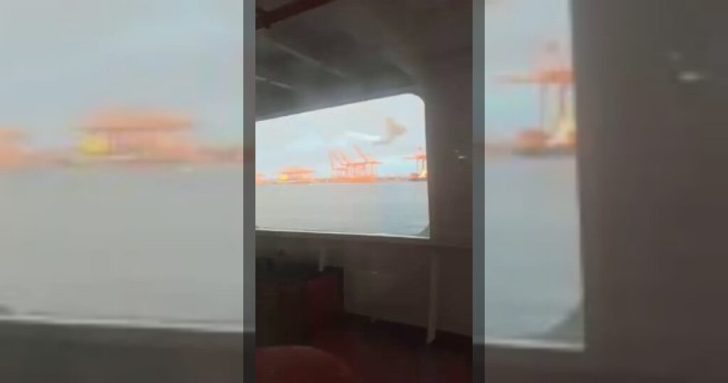 Порт Салала на юге Омана в очередной раз подвергся атаке дронов