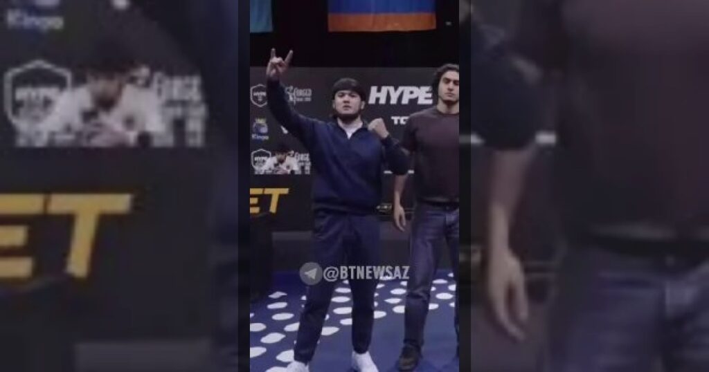 Армяне заставили узбекского бойца Акбара Бегматова извиниться за то, что он на пресс-конференции перед турниром Hype FC в Ереване показал знак «Серых волков».