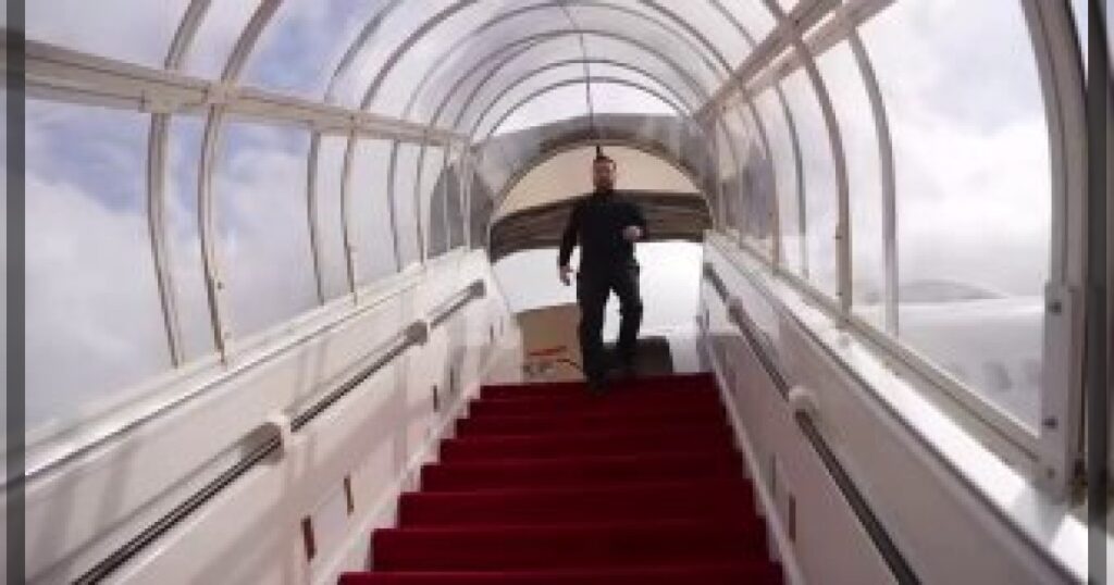 Зеленский прибыл в Иорданию