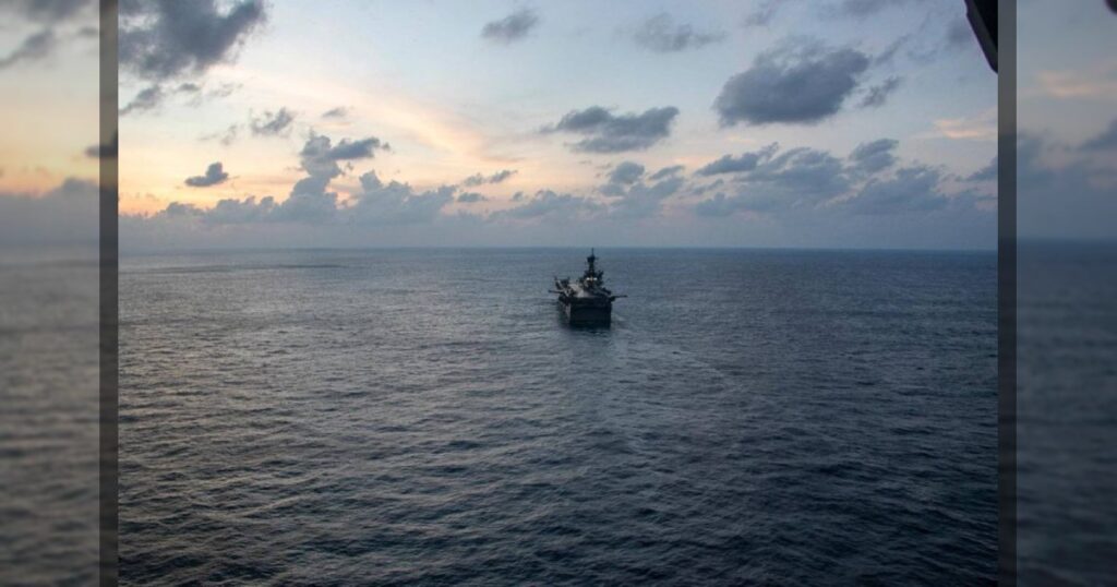 USS Tripoli направился к Ближнему Востоку